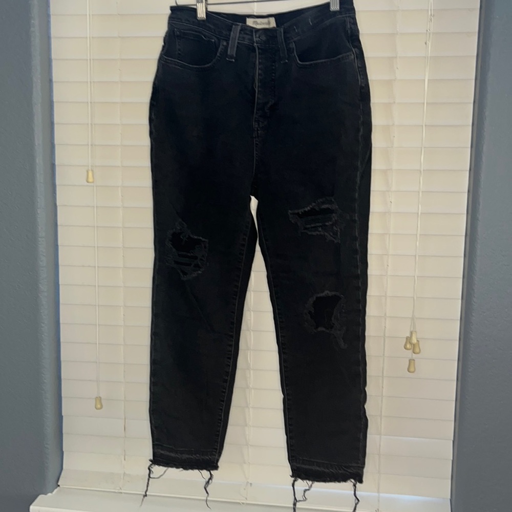 Madewell black denim ripped mom jeans size 29